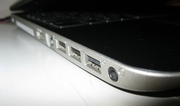 How to Identify Laptop Ports and What Version You Own